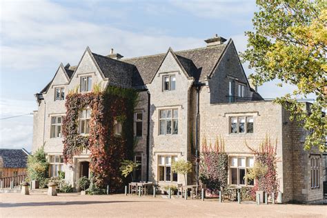 Hyde House Cotswold Wedding Venue in Stow-on-the-Wold | Autumn Wedding Day Inspiration | Imag ...