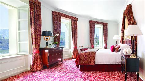 Hotel in Prague | Luxury Rooms & Suites | Four Seasons Hotel Prague