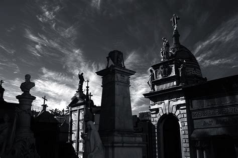 La Recoleta Cemetery | | Alluring World