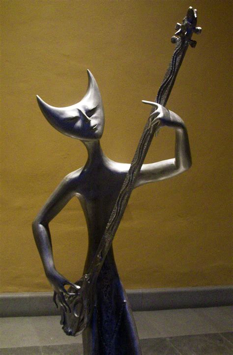 Escultura de bronce "Bandolonista" - Leonora Carrington | Leonora carrington, Sculpture ...