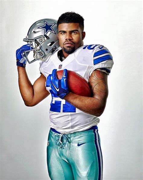 Ezekiel Elliott Age, Net Worth, Height, Stats, Contract, Girlfriend ...