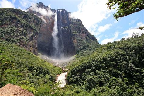 Exploring the Beauty of Canaima National Park | National parks, Cool places to visit, Tourist