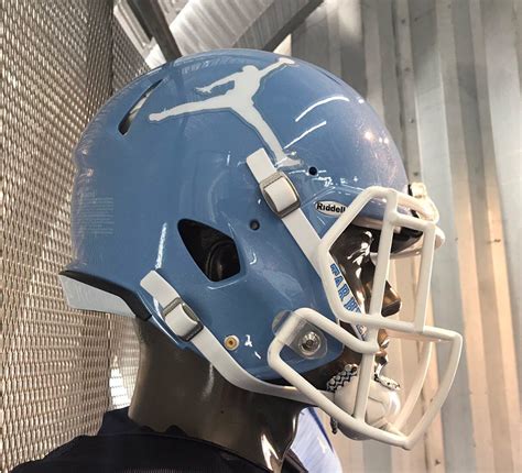 UNC Tar Heels Jordan Brand Football Uniforms Unveiled | SneakerNews.com