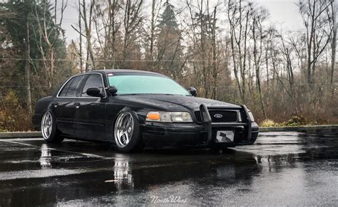 Steelhoover's Stanced Crown Vic at RSCS8