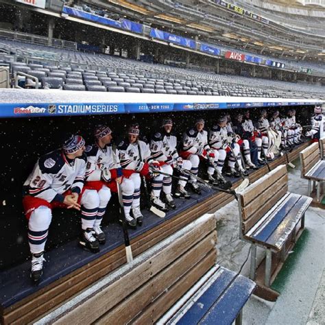 Rangers soak in atmosphere at Stadium - New York Rangers Blog - ESPN