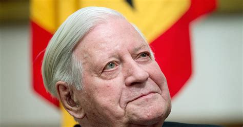 Helmut Schmidt, Former German Chancellor, Dies at 96