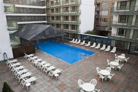 Hotels with Pools in Manhattan from $79 | HomeToGo