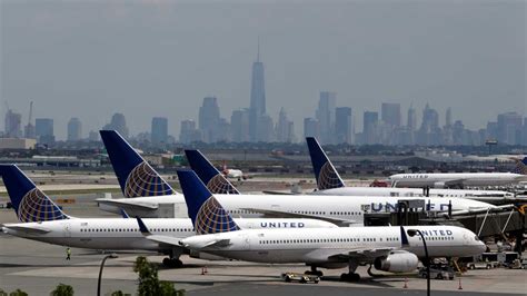 Newark Airport United Terminal Parking From $6.95/Day