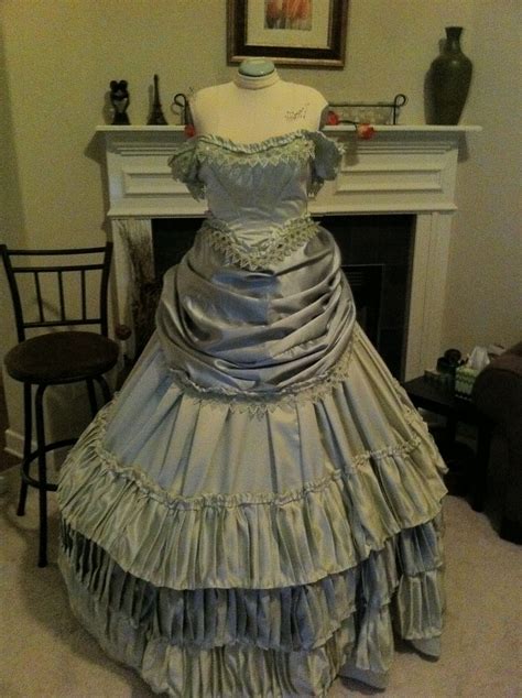 Katie Does: [Costumes] Antebellum dress finished!