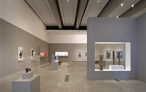 LED Track and Spot Lighting in Art Gallery - EO Lighting