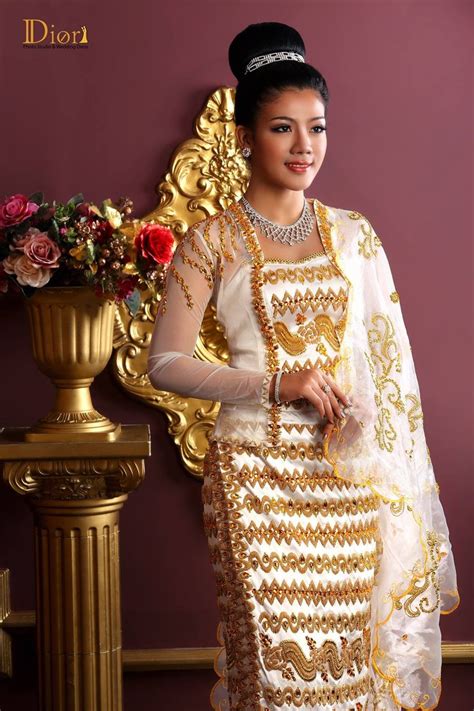 Myanmar Wedding Dress | Traditional dresses, Fashion history, Costumes ...