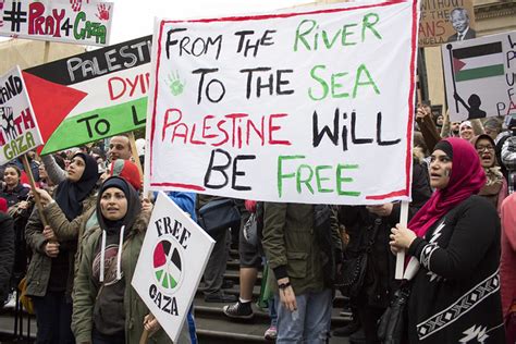 “From the River to the Sea, Palestine Will Be Free” : r/IsraelPalestine