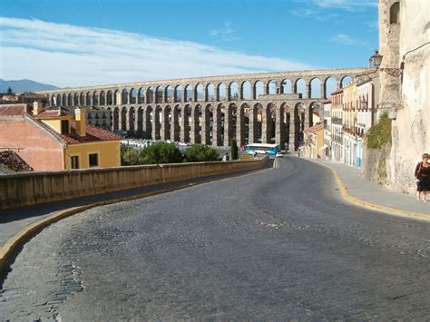 Aqueduct of Segovia Tourist Information, Facts & Location