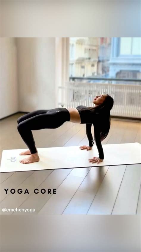 Yoga Core Workout Tutorial: An immersive guide by Yoga Iris