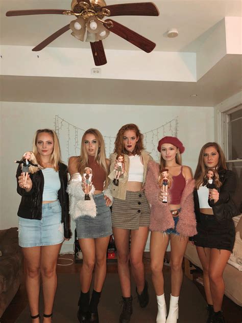 DIY Bratz doll Halloween costume. Group Halloween costume #halloween #collegeha… | Doll ...