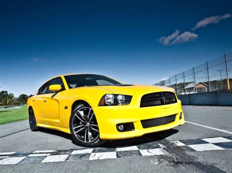 cars, Super, Bee, Dodge, Charger Wallpapers HD / Desktop and Mobile ...