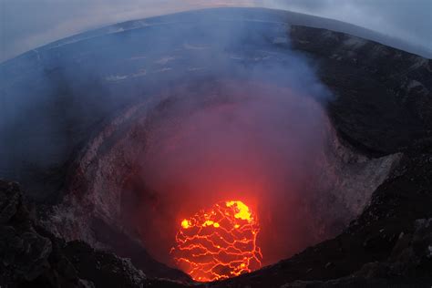 Giant friction experiment at Kīlauea volcano | Stanford Report