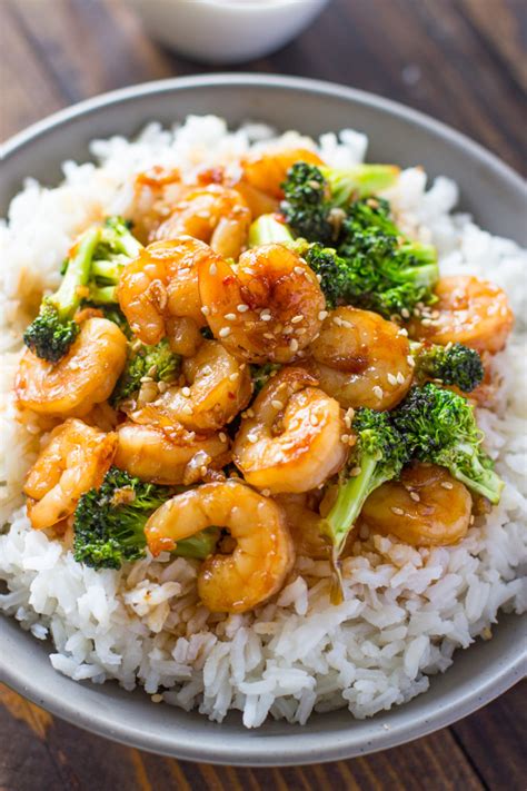 Easy Honey Garlic Shrimp and Broccoli | Gimme Delicious