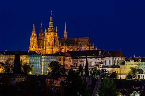 Premium Photo | Night view on castle of prague in czech