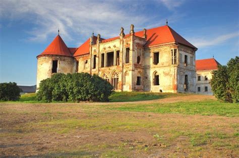 12 Incredible Transylvanian Castles You MUST Visit - The Travel Blogs