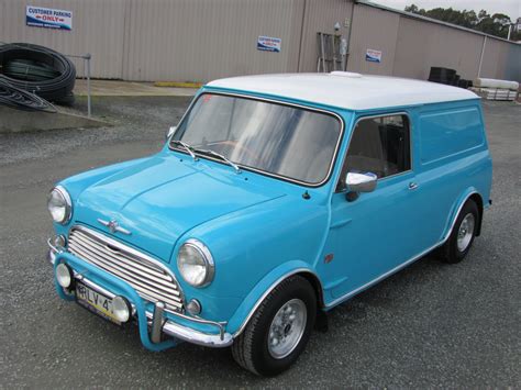 1965 Mini Panel Van – Collectable Classic Cars