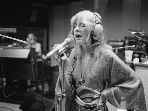 FEATURE: Groovelines: Fleetwood Mac – Rhiannon — Music Musings & Such