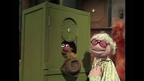 The Muppet Show - 117: Ben Vereen - Backstage #4 (1976) - YouTube