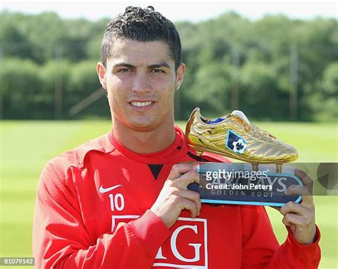 246 Cristiano Ronaldo Golden Boot Photos & High Res Pictures - Getty Images