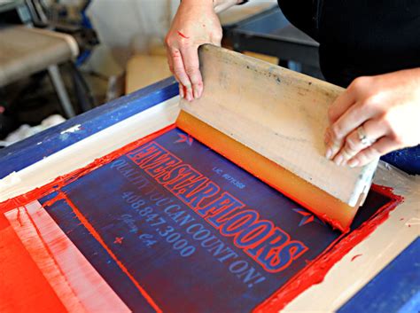 Dedi suria yahya blog: Belajar dari awal Tentang Sablon kaos Manual (Screen Printing)