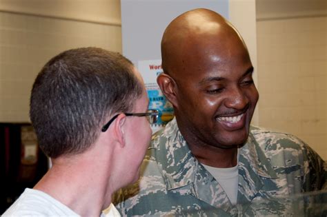 AFRC Command Chief visits the 307BW > 307th Bomb Wing > Article Display