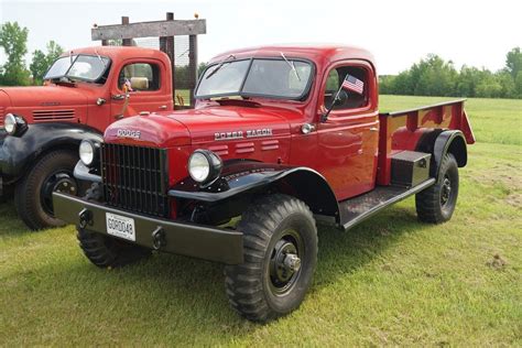 Dodge Power Wagon : Trucks