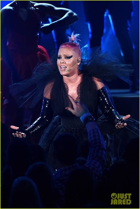 Pink's Billboard Music Awards 2016 Performance Video - Watch Now ...