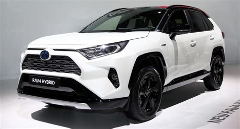 Toyota Opens UK Order Books For 2019 RAV4 Hybrid, Prices Start From £29,635 | Carscoops