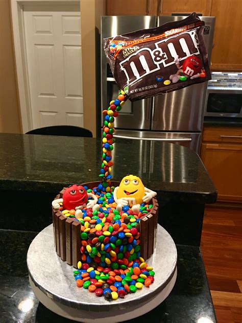 M&Ms M&ms Cake, Kitkat Cake, Bolo Cake, New Cake, Boys Bday Cakes, Anti ...