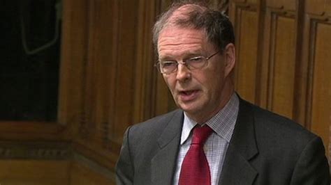 Tory MP James Arbuthnot reveals pressure to hide atheism - BBC News