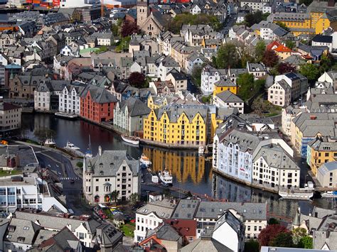 4 Things to Do on Your First Visit to Alesund, Norway