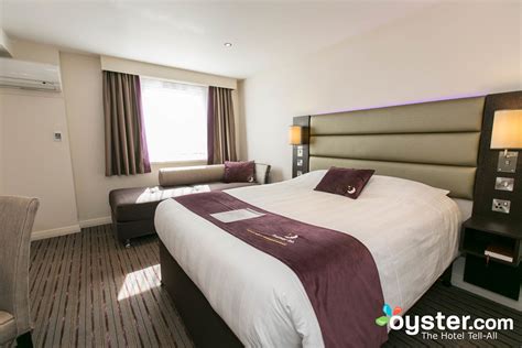 Premier Inn Leeds City (Elland Road) Review: What To REALLY Expect If You Stay