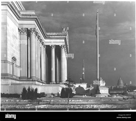 Photograph of the National Archives Building Stock Photo - Alamy