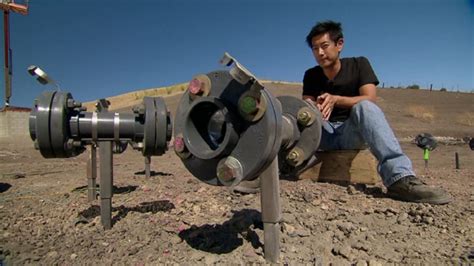 'MythBusters' Star Grant Imahara Dies at 49: Costars & Friends React