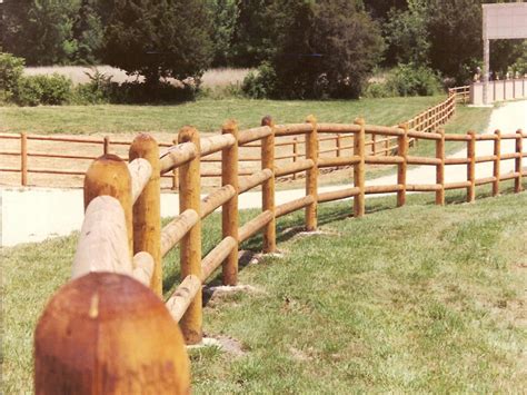 cedar-round-rail-2 – W-Bar-Y Fence Company