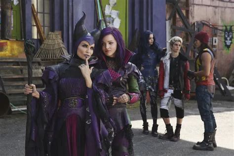 Kristin Chenoweth Maleficent Disney Channel Descendants | The Mary Sue