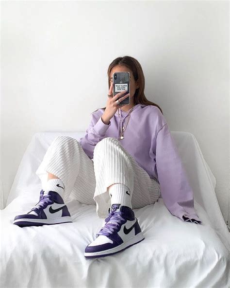 Aesthetic girl | Purple outfits, Retro outfits, Cute casual outfits