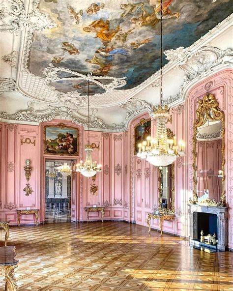 Bei Na Wei on Instagram: “The prettiest of pink palaces @schlossbenrath ...