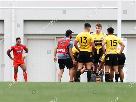 Beauden Barrett Suntory Sungoliath Team Group Editorial Stock Photo ...