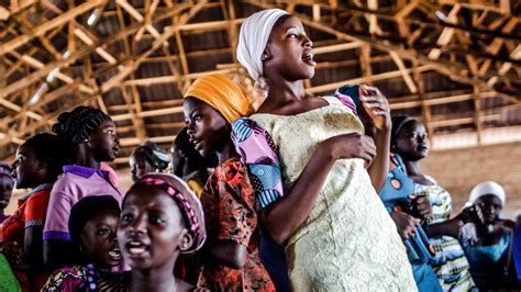 Nigeria election: Dangers of being religious in a religious nation - BBC News