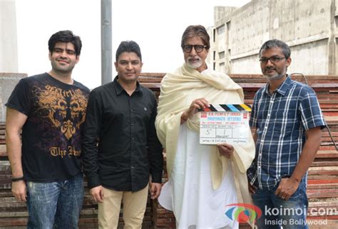 Amitabh Bachchan claps for the Mahurat of Bhoothnath Returns - Koimoi