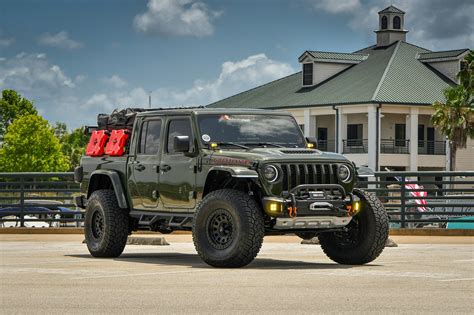 Gallery | Jeep Gladiator MOJAVE on HD OFF-ROAD Venture / Black – HPD Wheels