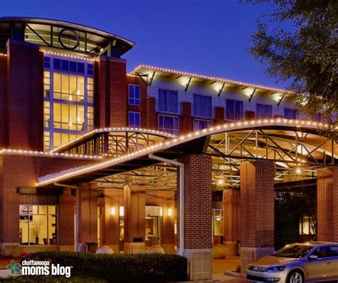 CMB Retreat at the Chattanoogan Hotel {Review} | Tennessee aquarium ...