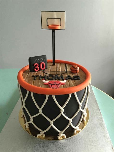 Basketball cake … | Bolo de basquete, Festa de basquete, Bolo sporting