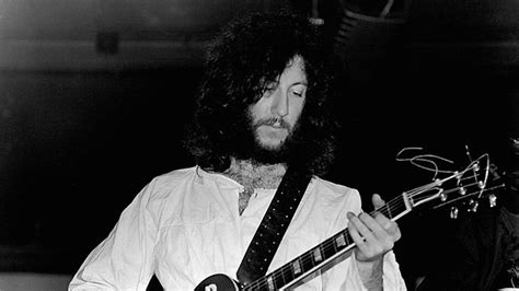 15 Essential Peter Green Songs, Recordings, And Performances ...